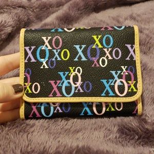 Small XO trifold wallet
